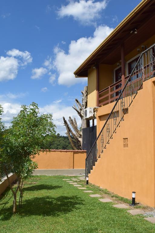 Residencial Dom Celeste Canela Exterior photo